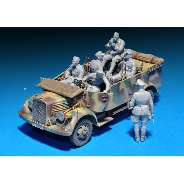 Kfz.70 MB 1500A німецький повнопривідний автомобіль з екіпажем 1/35 MiniArt 35139
