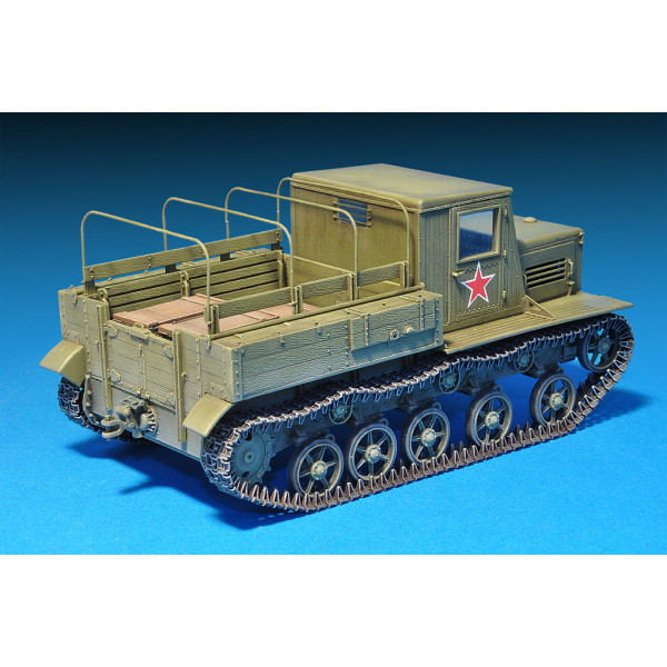 Радянський артилерійський тягач Я-12 (пізня версія) 1/35 MiniArt 35140