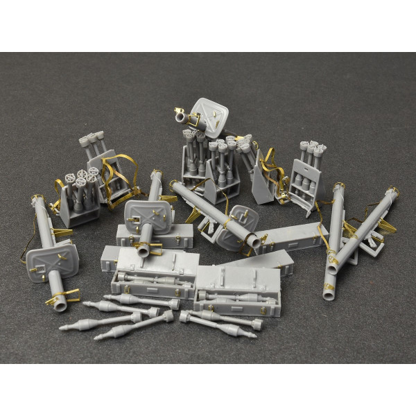 PANZERSCHRECK RPzB.54 & OFENROHR RPzB.43 SET 1/35 MiniArt 35263