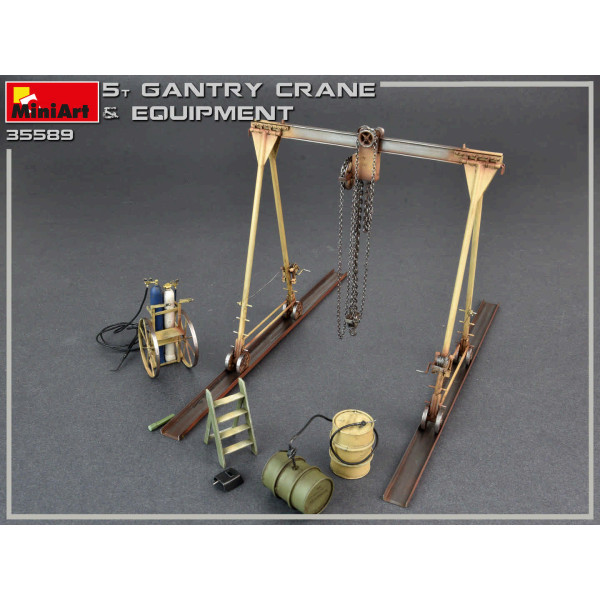 5 Ton Gantry Crane and Equipment 1/35 MiniArt 35589