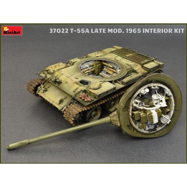 Т-55А пізніх модифікацій 1965 р з інтер'єром 1/35 MiniArt 37022