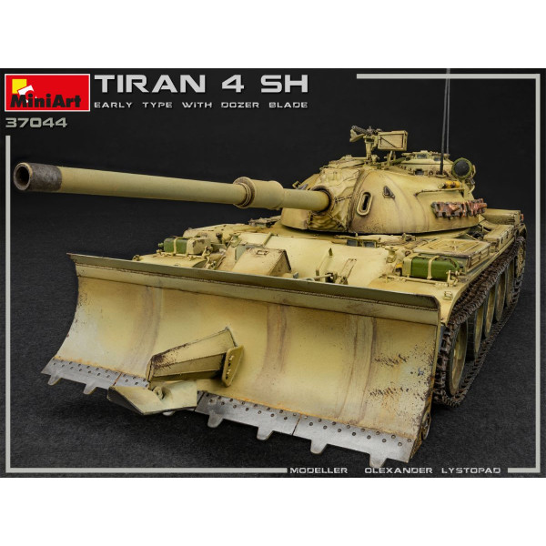 Тиран 4 Шарір Раннього Типу з бульдозерним відвалом 1/35 MiniArt 37044