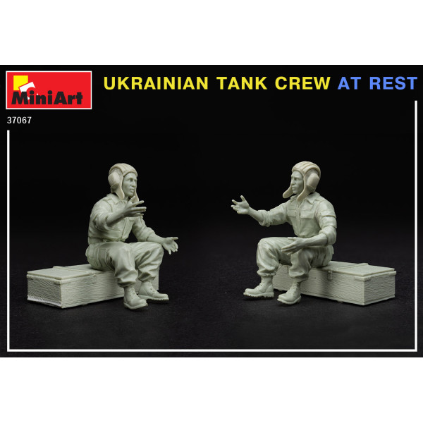 Український танковий екіпаж на відпочинку 1/35 Miniart 37067