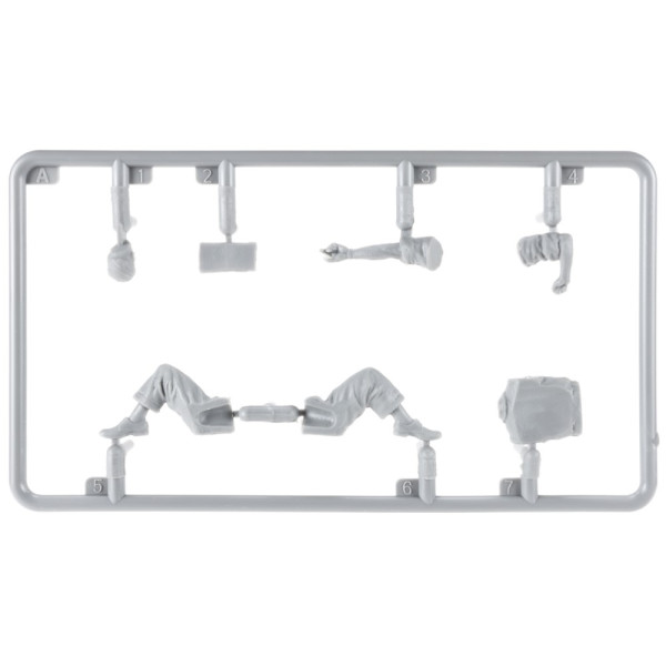 CAR MAINTENANCE 1930-40s 1/35 MiniArt 38019