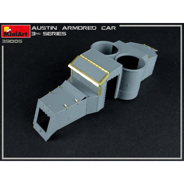 AUSTIN ARMORED CAR 3rd SERIES: UKRAINIAN, POLISH, GEORGIAN, ROMANIAN SERVICE. INTERIOR KIT 1/35 MiniArt 39005