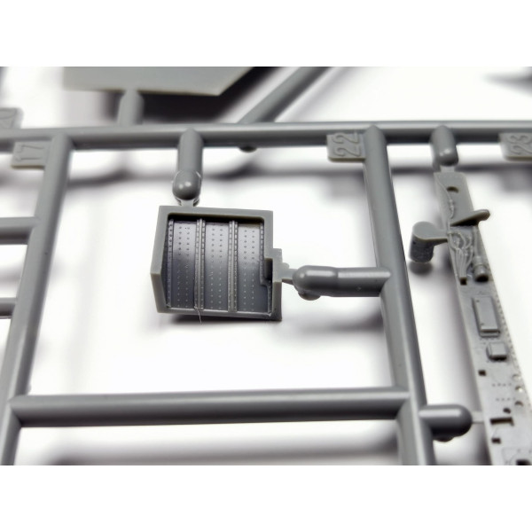  Su-33 "Flanker-D" 1/48 MiniBase 8001