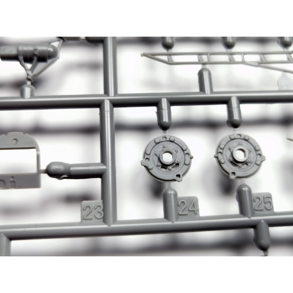  Su-33 "Flanker-D" 1/48 MiniBase 8001