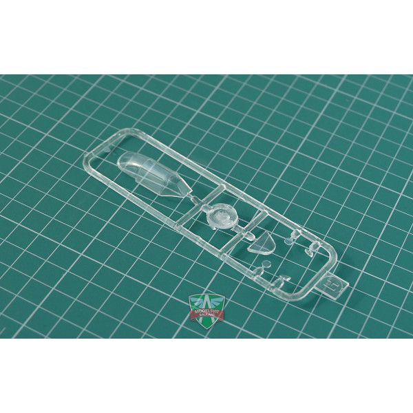Радянський винищувач Яковлєв Як-9ДД 1/48 Modelsvit 4804