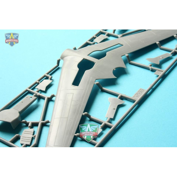 Винищувач XP-55 Ascender 1/48 Modelsvit 4808