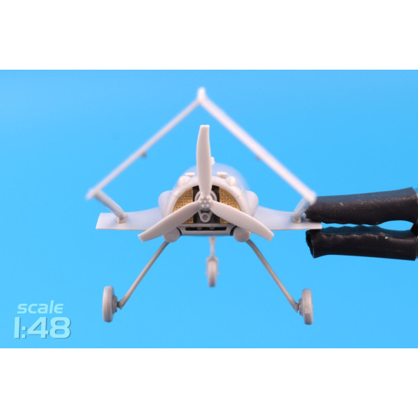 Далекобійний ударний БПЛА Ан-196 "Лютий" 1/48 Modelsvit 4825