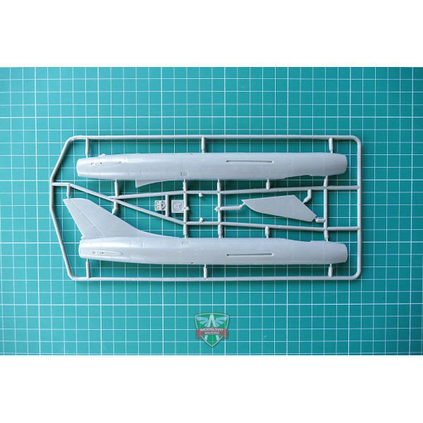 Винищувач-бомбардувальник Су-7 1/72 Modelsvit 72007