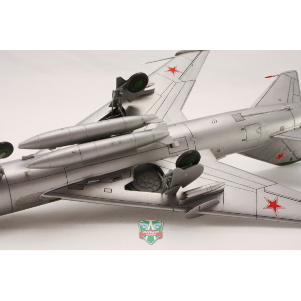 Винищувач-бомбардувальник Су-7 1/72 Modelsvit 72007
