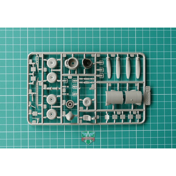 Antonov An-10 "Ukraine"  1/72 Modelsvit  72008