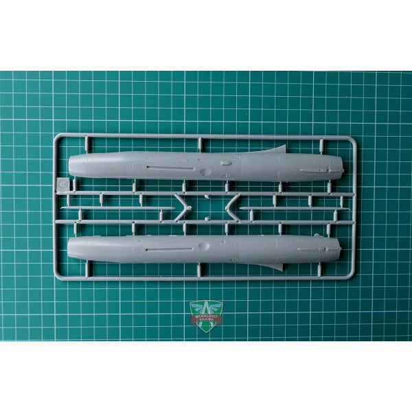 S-22I(Su-7IG) variable wing geometry 1/72 Modelsvit  72009