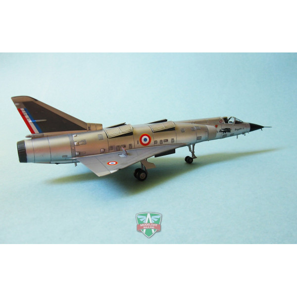 Французький винищувач-бомбардувальник Mirage III V-01 1/72 Modelsvit 72023