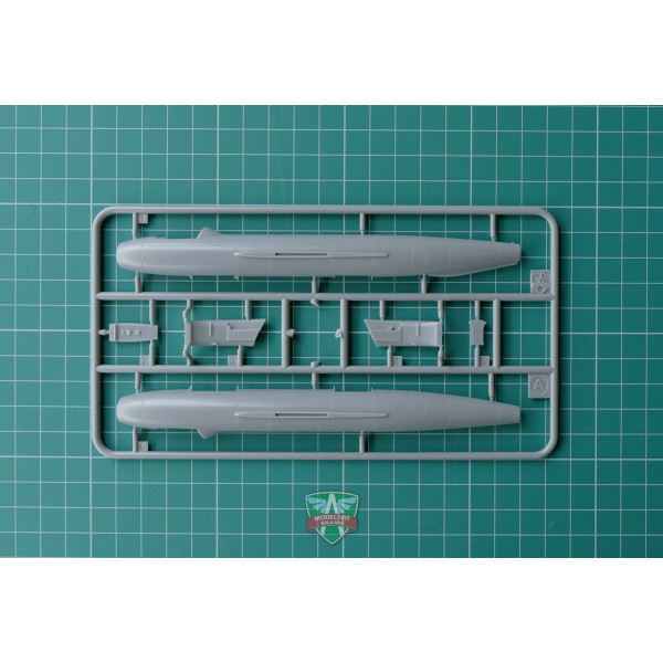 Yak-1000 Supersonic demonstrator 1/72 Modelsvit  72026