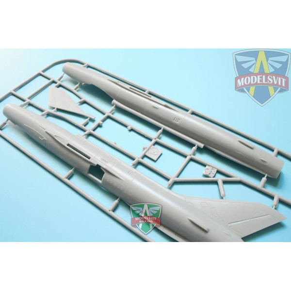 MiG I-7U 1/72 Modelsvit  72027