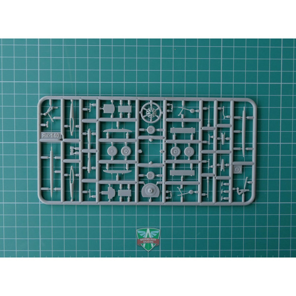 Радянський літак Яковлєв-140 1/72 Modelsvit 72031
