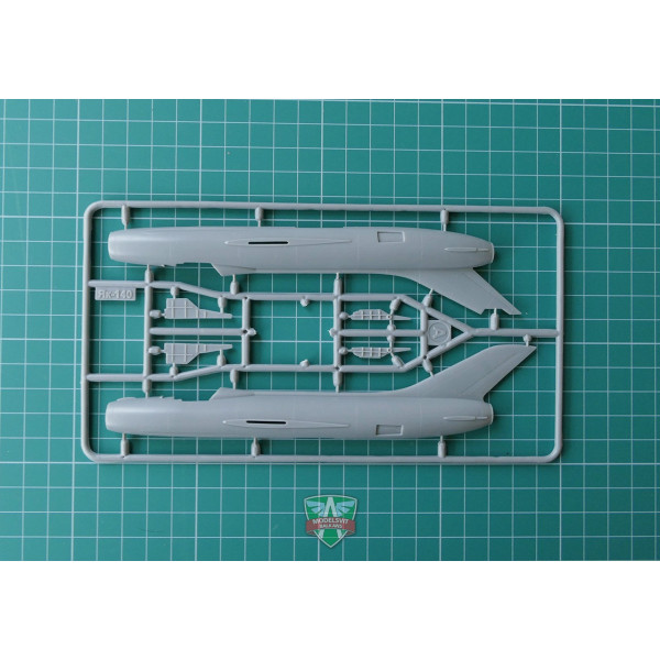 Радянський літак Яковлєв-140 1/72 Modelsvit 72031
