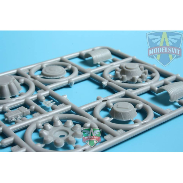 I-320 R-3 Mikoyan-Gurevich 1/72 Modelsvit  72038