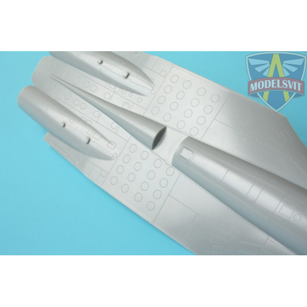 FRONT ENFORTER T-10-10 / 11 1/72 ModelSvit 72049