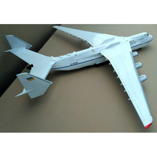 ANTONOV AN-225 MRIYA 1/72 Modelsvit 7206