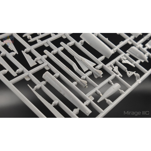 Mirage IIIC all-weather interceptor 1/72 Modelsvit  72061