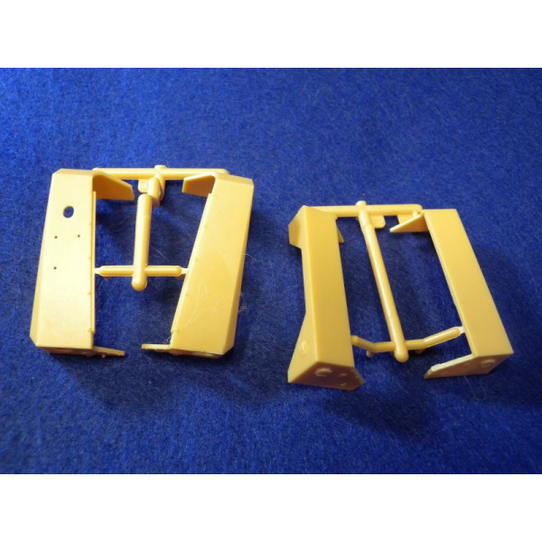 Cougar 4X4 MRAP   1/35 Panda  35003