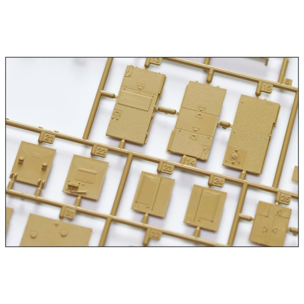 M1A2 SEP Abrams TUSK I/II 3 in 1   1/35 RFM  5004