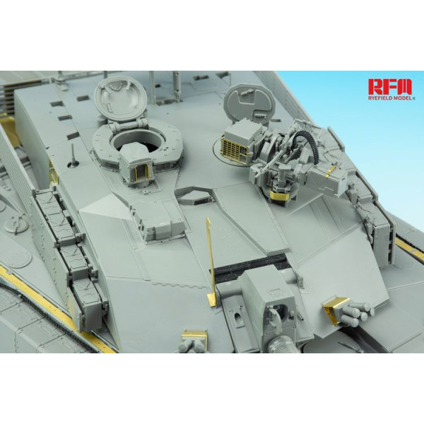 CHALLENGER 2 TES 1/35 RFM 5039
