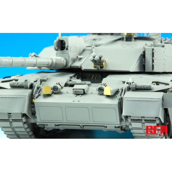 CHALLENGER 2 TES 1/35 RFM 5039