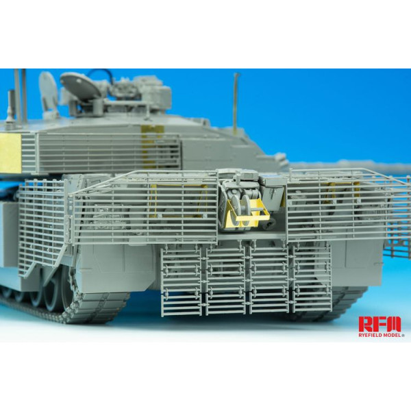 CHALLENGER 2 TES 1/35 RFM 5039