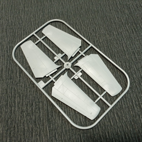 North American AJ-1 Savage 1/72 Roden 063 