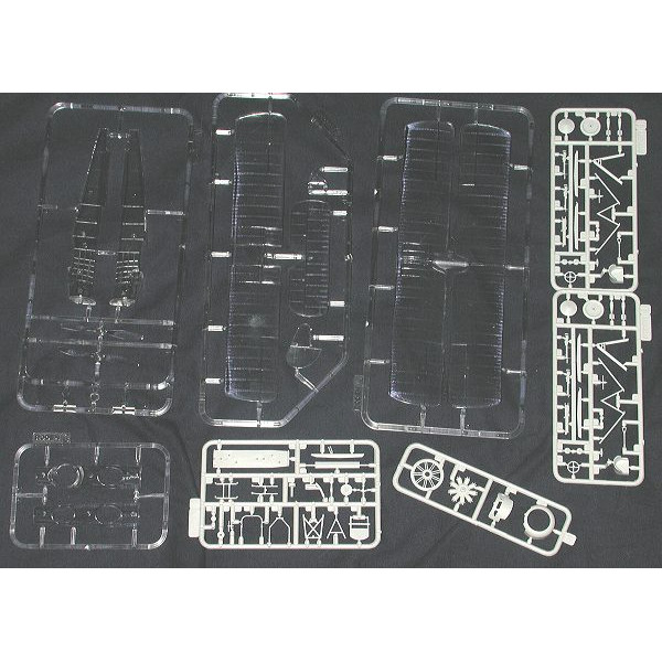 Sopwith 1 1/2 Strutter single-seat bomber 1/48 Roden 404