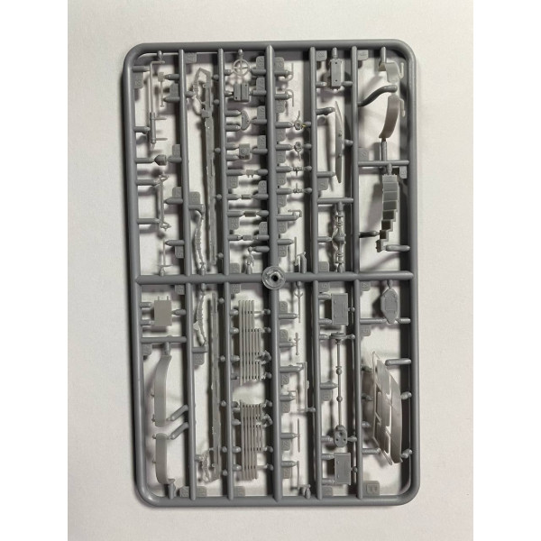 Type B Bus LGOC 1/72 Roden RN739