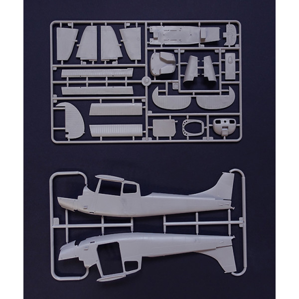 Cessna L-19/O-1 Bird Dog Floatplane 1/32 Roden RN629