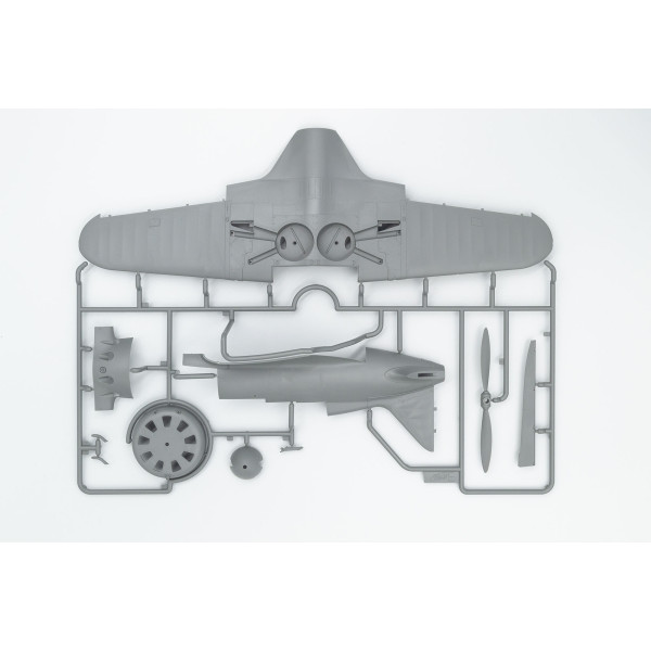 І-16 тип 17, Радянський винищувач ІІ МВ 1/32 ICM 32005