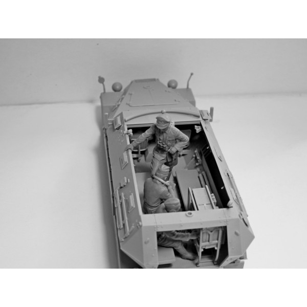 Sd.Kfz.251 / 6 Ausf.A з екіпажем 1/35 ICM 35104
