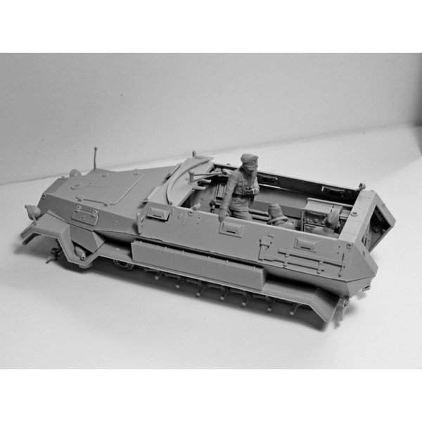 Sd.Kfz.251 / 6 Ausf.A з екіпажем 1/35 ICM 35104