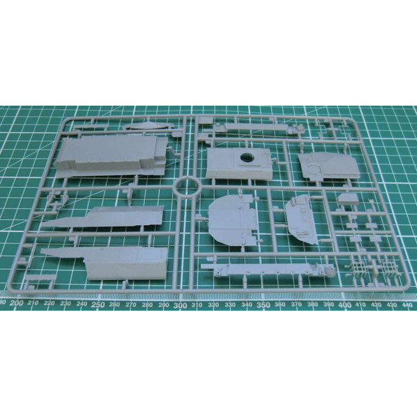 Field Artillery Ammunition Support Vehicle (FAASV)  1/72 Riich  72003