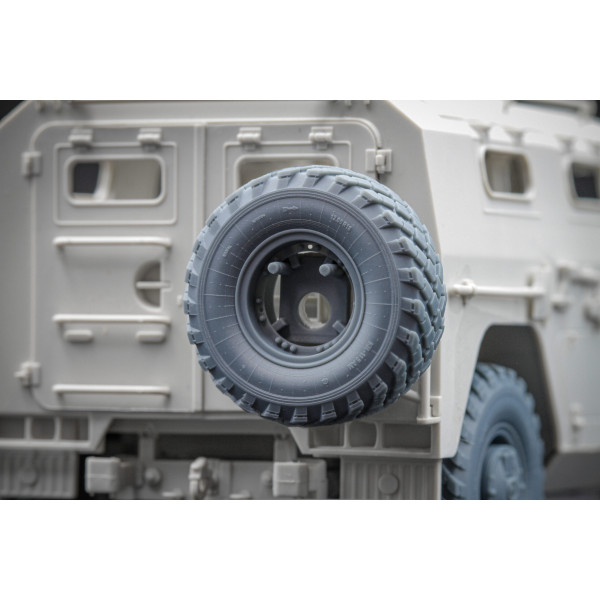 GAZ Tiger V1 Wheel Set "Meng" (3D Print) 1/35 ScaleX WM 35015