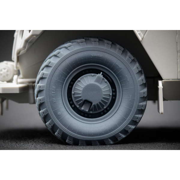 GAZ Tiger V2 Sagged wheel set (with shield) "Meng" (3D Print) 1/35 ScaleX WM 35016S
