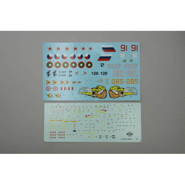 Su-25 UM  1/48 Smer 0858