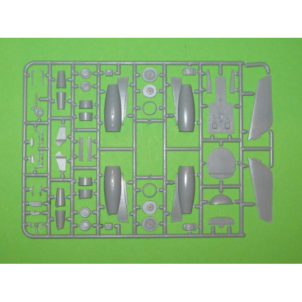 Yakovlev Yak-23 Flora Two-Seater  1/72 Special Hobby 72245