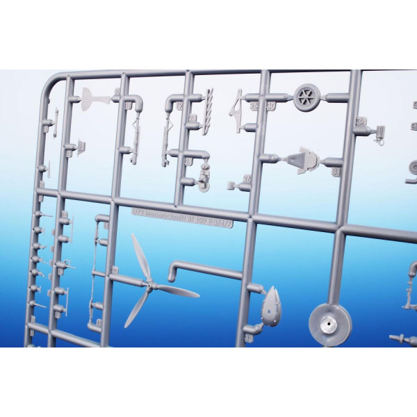 Messerschmitt Bf 109E-1 ‘J/88 Legion Condor’  1/72 Special Hobby 72459