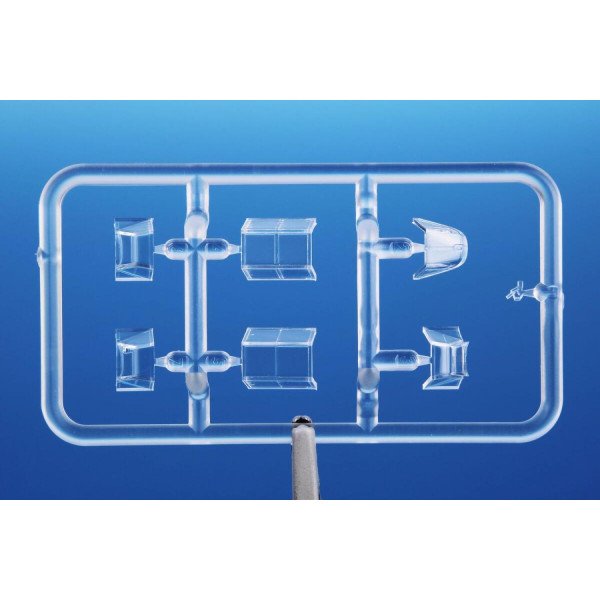 Messerschmitt Bf 109E-7Trop ‘Braving Sand and Snow’ 1/72 Special Hobby 72462