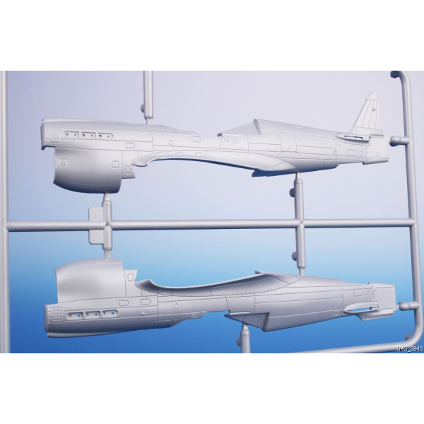 Kittyhawk Mk.IV ‘Over the Mediterranean and the Pacific’   1/72 Special Hobby 72484