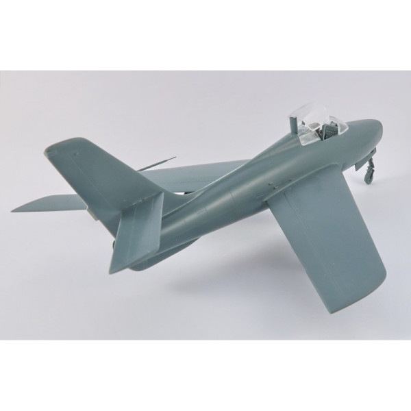F-84F Thunderstreak  1/72 Sword Models 72146
