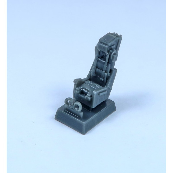 RF-8G Photo-Recon Crusader over Vietnam  1/72 Sword Models 72150