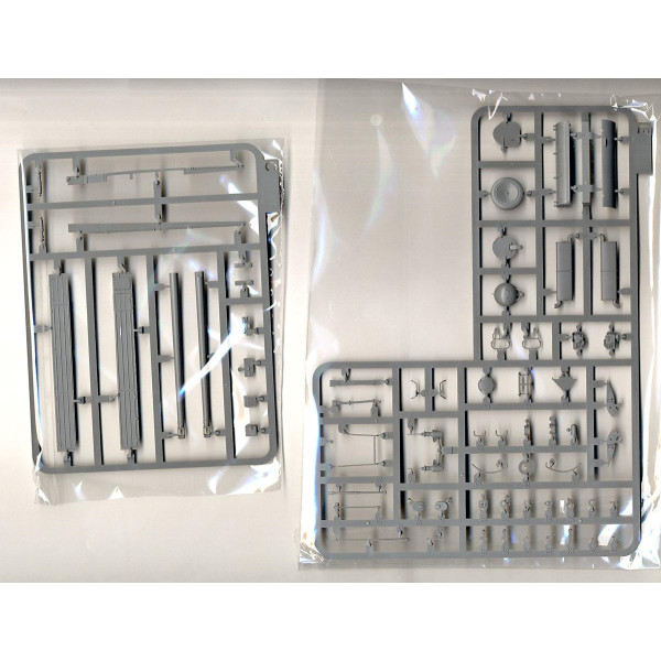 AMX-13/75 French Light Tank  1/35 Takom 2036